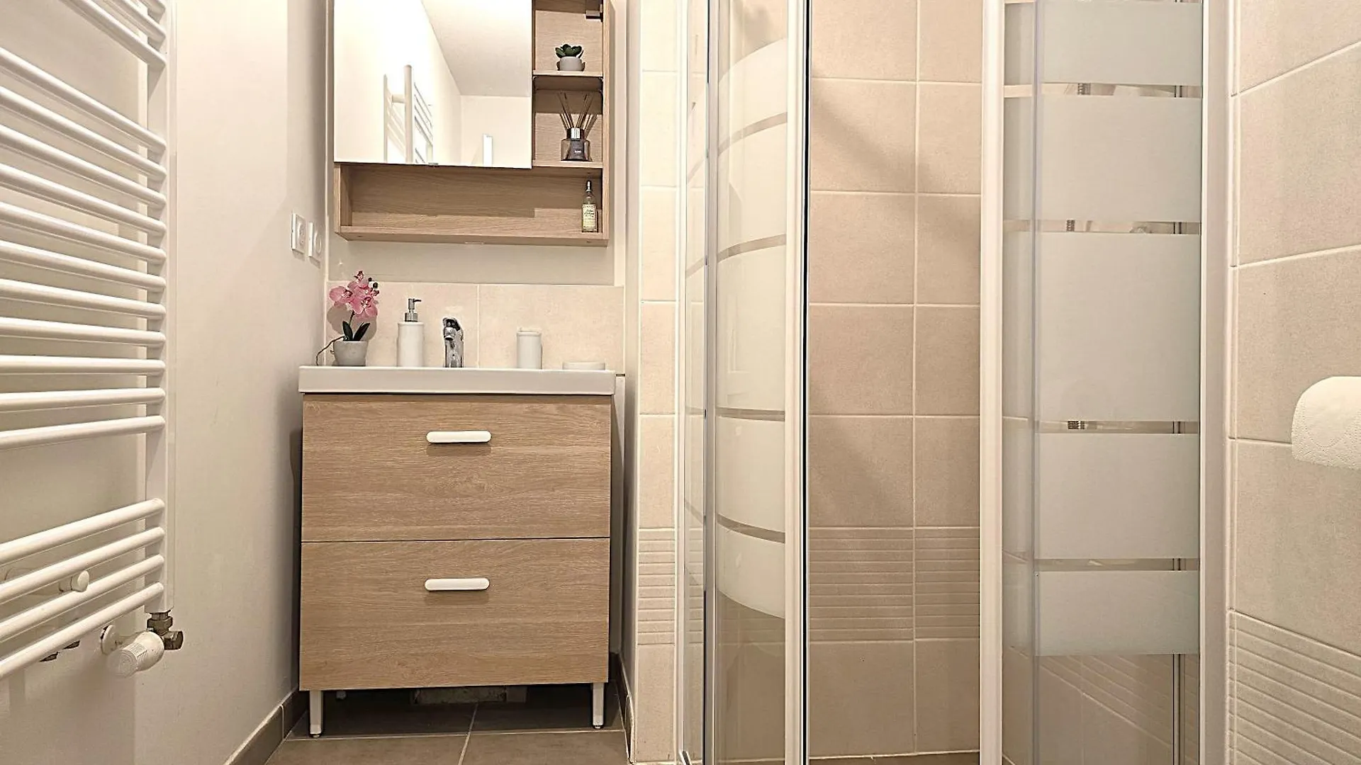 Charmante Maison 6 Personnes - 5 Min A Pied Zone Commerciale Sapiac - 3 Chambres - 4 Lits - Jardin Et Terrasses Prives - Parking Gratuit Sur Place Montauban